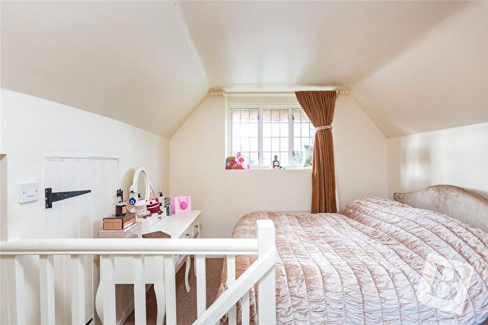 3 Bedroom Detached House For Sale In Chalk Street, Rettendon Common, Chelmsford, Essex, CM3