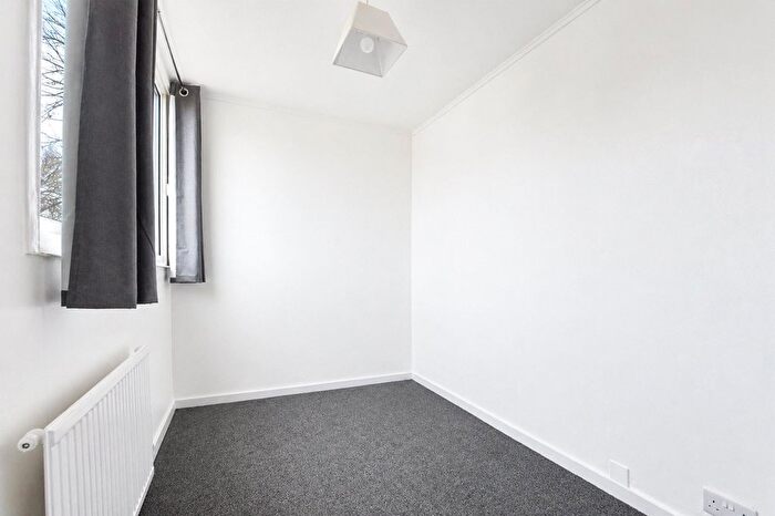 1 Bedroom Property To Rent In Lower Meadow, Harlow, Essex, CM18