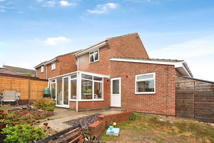 3 Bedroom Semi-Detached House For Sale In Mill Green Road, Amesbury, Salisbury, SP4