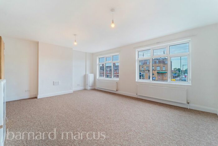 2 Bedroom Flat To Rent In Westmount Centre, Uxbridge Road, Hayes, UB4