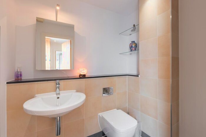 2 Bedroom Flat To Rent In Axis Court, London, SE16
