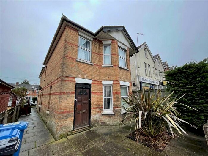 2 Bedroom Flat To Rent In Bournemouth Road, Parkstone, Poole BH14