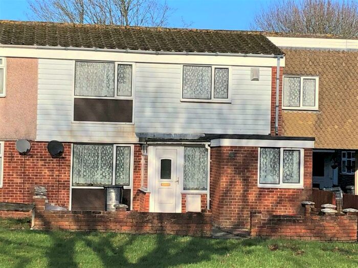 4 Bedroom Detached House To Rent In Islandsmead, Eldene, Swindon, SN3