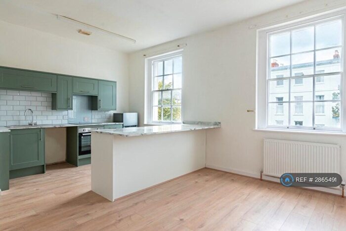 1 Bedroom Flat To Rent In London Road, Cheltenham, GL52