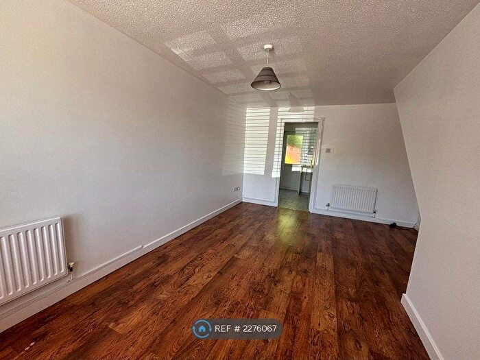 2 Bedroom End Of Terrace House To Rent In The Bramblings, Bicester, OX26