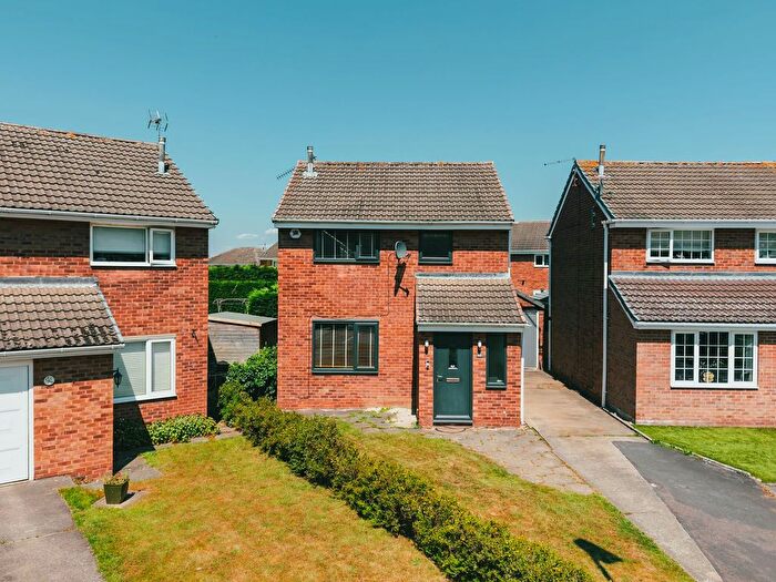 3 Bedroom Detached House For Sale In Redfern Grove, Waterthorpe, S20