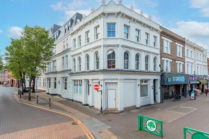 1 Bedroom Flat To Rent In High Street, Sutton, SM1