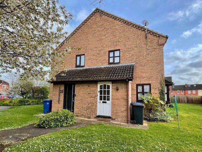 1 Bedroom Terraced House To Rent In Simpson Close, Maidenhead, Berkshire, SL6