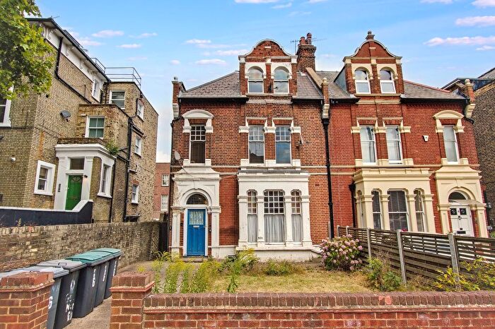 1 Bedroom Flat For Sale In Great North Road, London, N6