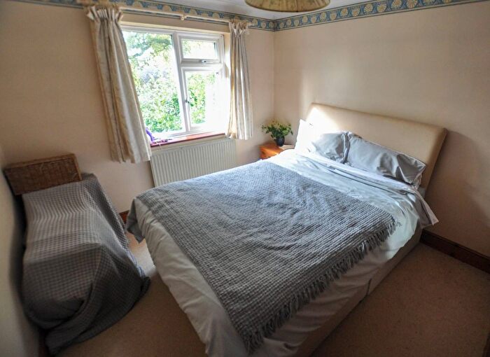 4 Bedroom Detached House For Sale In New Road, Lytchett Minster, Poole, BH16