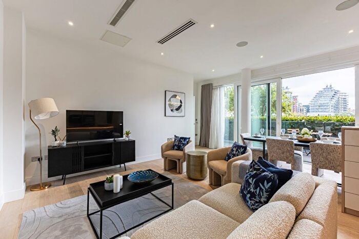 2 Bedroom Flat For Sale In Central Avenue, Fulham, London, SW6