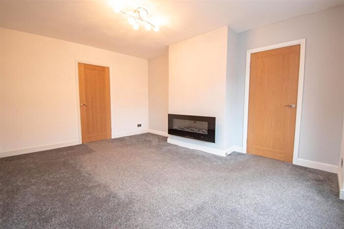 2 Bedroom Detached Bungalow For Sale In Meadow Road, Ripley, DE5