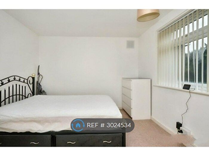 2 Bedroom Flat To Rent In Walsgrave Hospital, Coventry, CV2
