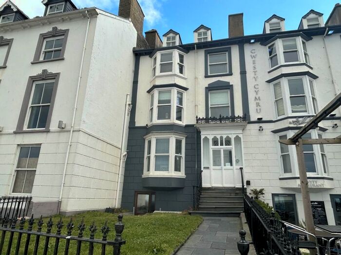 1 Bedroom Flat To Rent In Flat, Marine Terrace, Aberystwyth, SY23