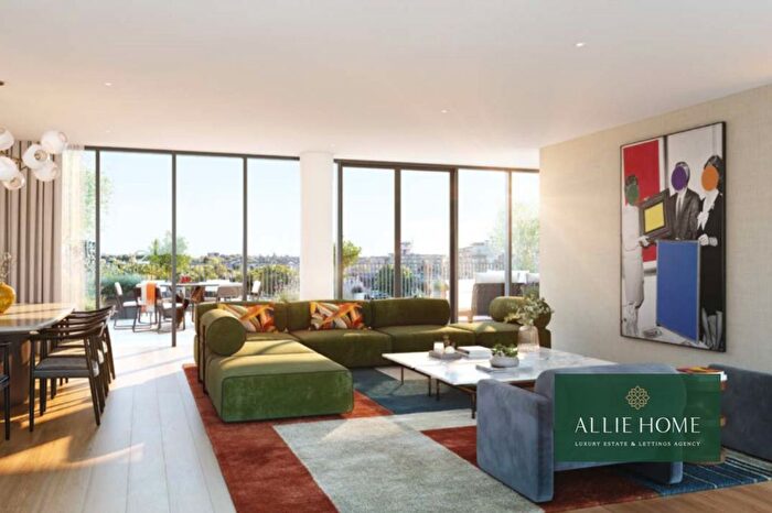3 Bedroom Flat For Sale In Hurlingham Waterfront, London, SW6