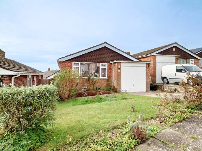 3 Bedroom Bungalow For Sale In Howey Close, Denton, BN9