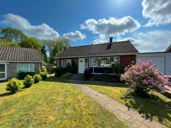 2 Bedroom Bungalow To Rent In Fen View, Dereham, NR19