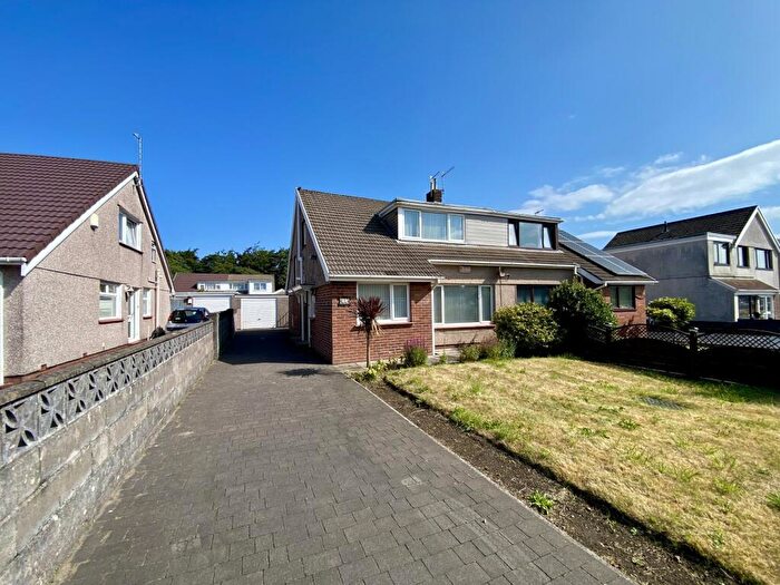 4 Bedroom Semi-Detached House For Sale In Maes Y Gwernen Drive, Cwmrhydyceirw, Swansea, City And County Of Swansea., SA6