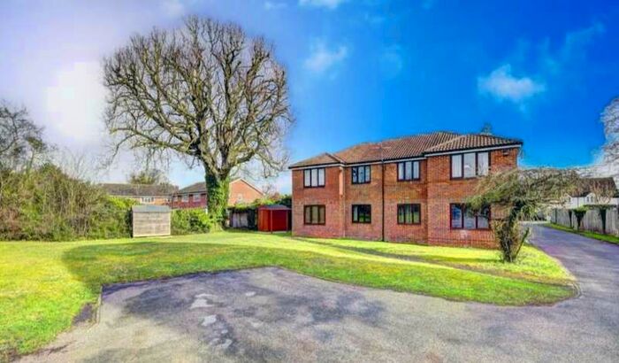 1 Bedroom Apartment To Rent In Summerleys Road, Princes Risborough, HP27