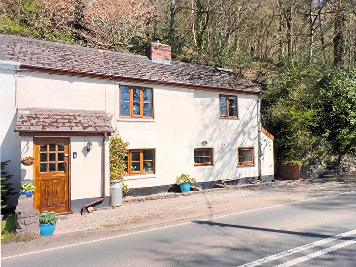 2 Bedroom Cottage For Sale In Exe Valley, Bampton, EX16