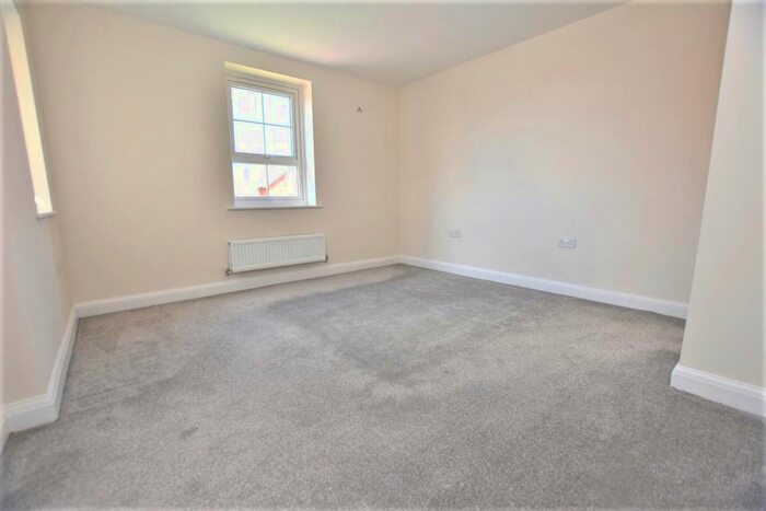 4 Bedroom Detached House For Sale In Parry Drive, Oakley Vale, Corby, NN18
