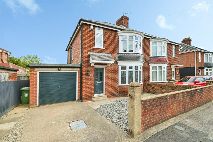 3 Bedroom Semi Detached House For Sale In Elmwood Grove, Stockton-On-Tees, TS19