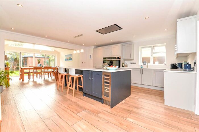 4 Bedroom Detached House For Sale In Manor Road, Milford On Sea, Lymington, Hampshire, SO41