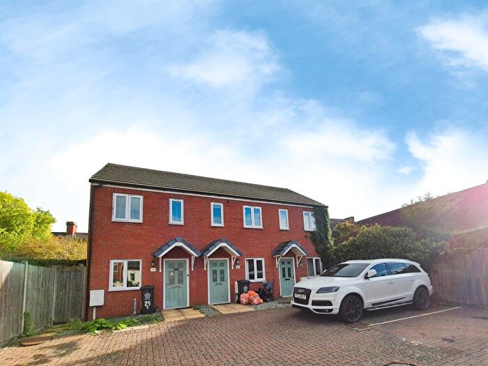2 Bedroom Town House To Rent In Lansdowne Road, Aylestone, Leicester, LE2