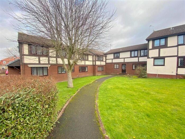 2 Bedroom Property To Rent In Boleyn Court, Dalkeith Avenue, Blackpool, FY3