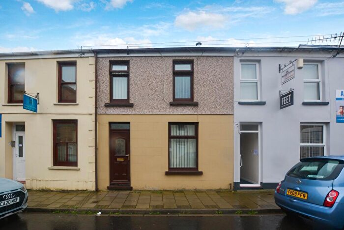 3 Bedroom Terraced House For Sale In Dean Street, Rhondda Cynon Taff, CF44