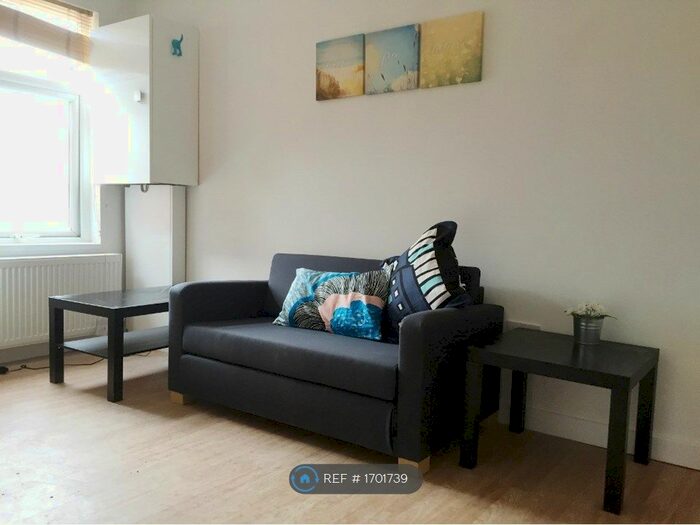 1 Bedroom Flat To Rent In Mere Road, Leicester, LE5