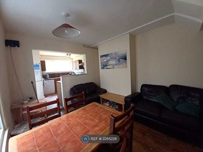 5 Bedroom Terraced House To Rent In Pinhoe Road, Exeter, EX4