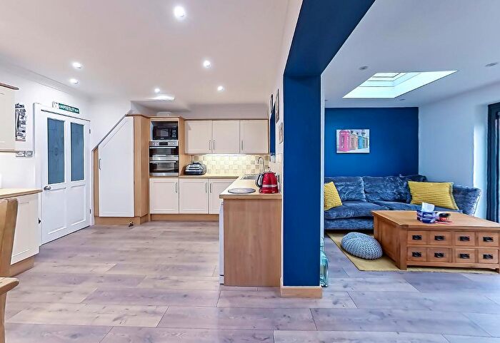 3 Bedroom Terraced House For Sale In Bedford Avenue, North Bessted, Bognor Regis, West Sussex, PO21