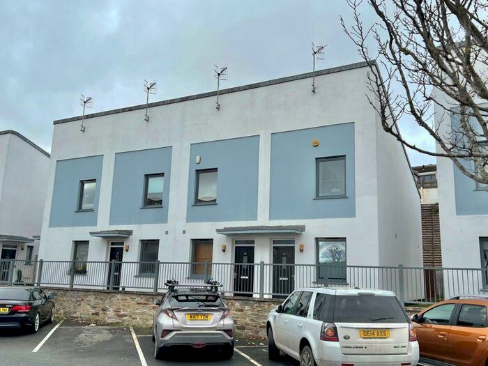 2 Bedroom Terraced House To Rent In Pembroke Lane - Large Two Double Bedroom House In Devonport, PL1