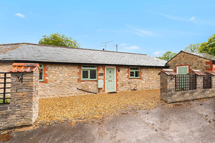 3 Bedroom Semi-Detached Bungalow For Sale In High Street, Wylye, Warminster, BA12