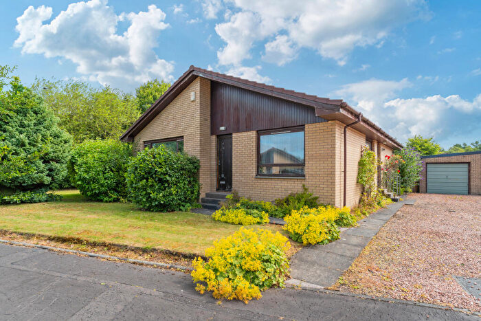 4 Bedroom Detached Bungalow For Sale In Dundaff Hill, Balloch, Cumbernauld, North Lanarkshire, G68