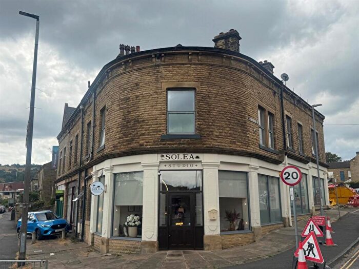 2 Bedroom Apartment To Rent In Flat, Huddersfield Road, Elland, HX5