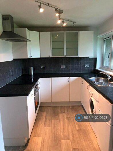 2 Bedroom Flat To Rent In Saughton Mains Park, Edinburgh, EH11