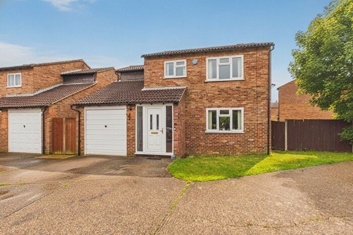 4 Bedroom Detached House To Rent In Byland Drive, Maidenhead, Berkshire, SL6