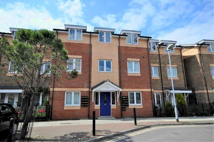 1 Bedroom Apartment To Rent In Miles Road, Colliers Wood Borders, CR4