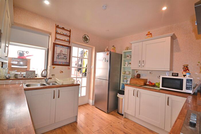 2 Bedroom Detached Bungalow For Sale In Coombe Avenue, Weymouth, DT4