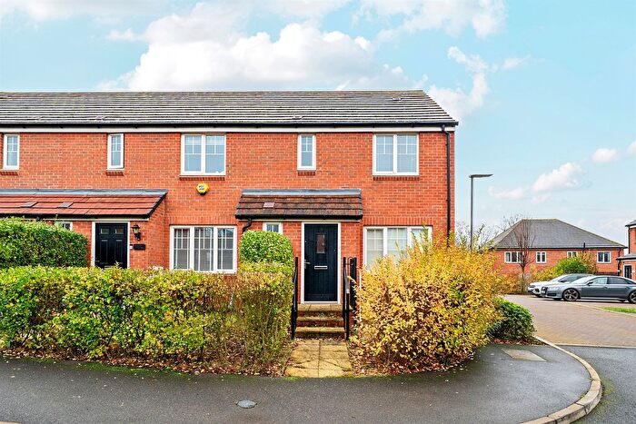 3 Bedroom End Of Terrace House For Sale In Cypress Gardens, Maidenhead, SL6