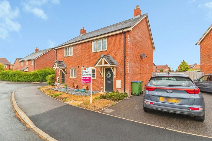 2 Bedroom Semi-Detached House For Sale In Chapel Drive, Aston Clinton, Aylesbury, HP22