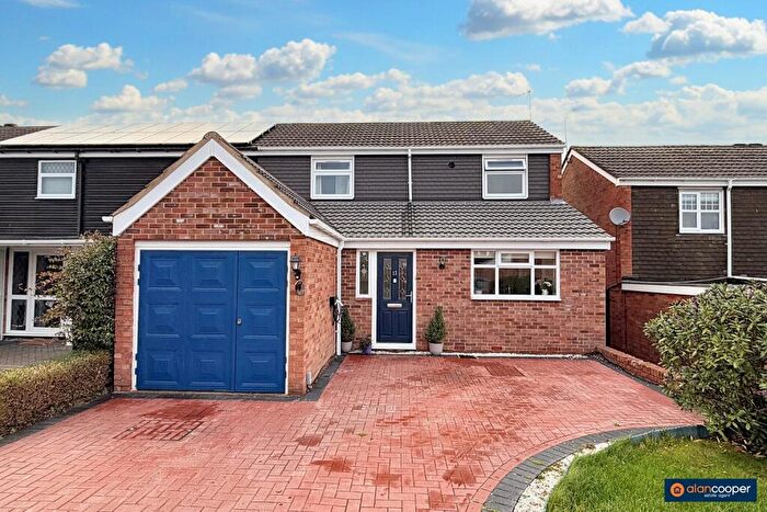 3 Bedroom End Of Terrace House For Sale In Stroma Way, Glendale, Nuneaton, CV10