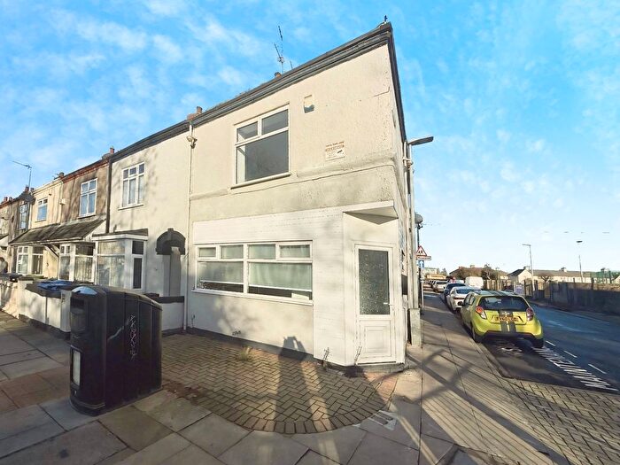 5 Bedroom End Terrace House For Sale In Corporation Road, Grimsby, Lincolnshire, DN31