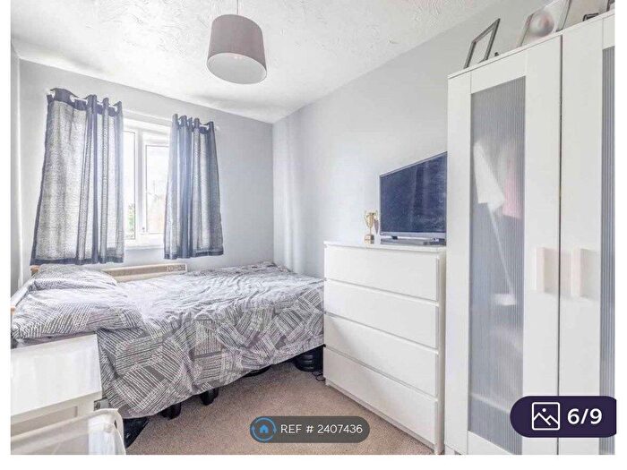 1 Bedroom Flat To Rent In Bridgewater Court, Slough, SL3