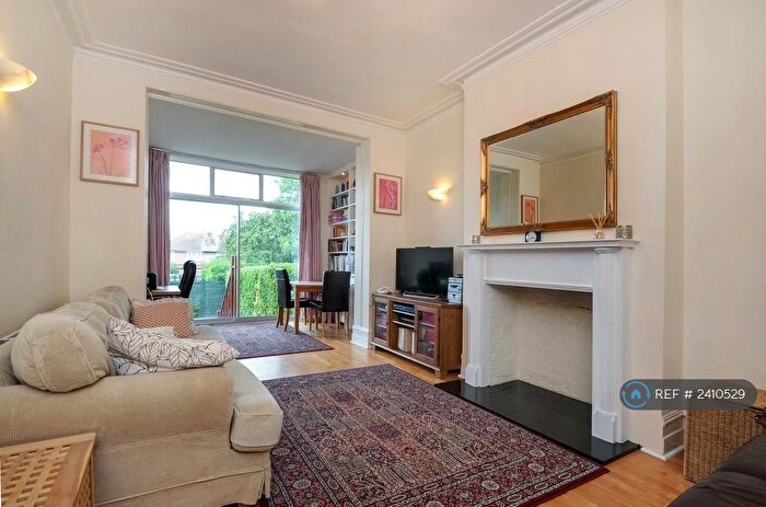 2 Bedroom Maisonette To Rent In Marlborough Hill, Harrow, HA1