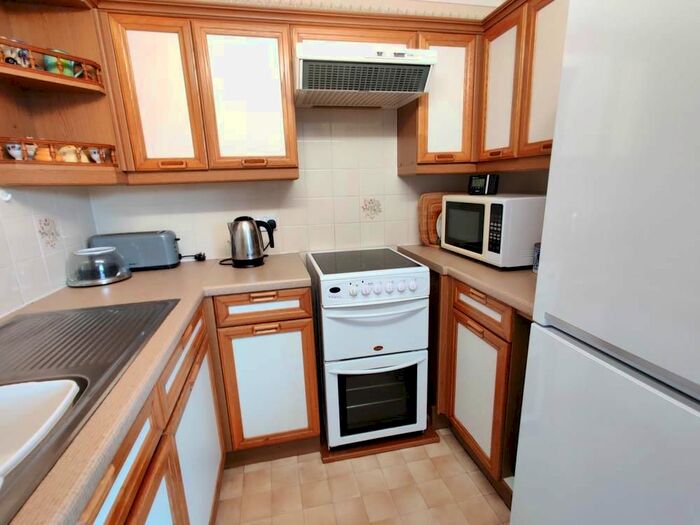 1 Bedroom Flat For Sale In Currie Road, Sandown, PO36