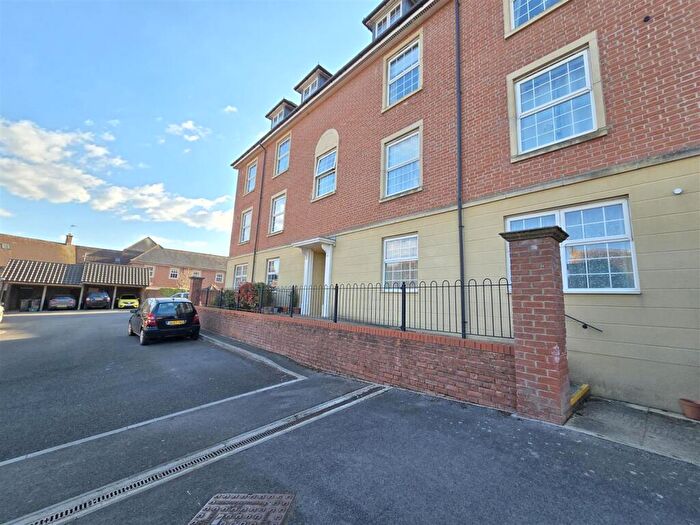 2 Bedroom Flat To Rent In The Gavel, Sturminster Newton, DT10