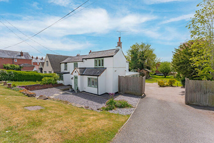 4 Bedroom House For Sale In Glen Rise, Great Glen, LE2
